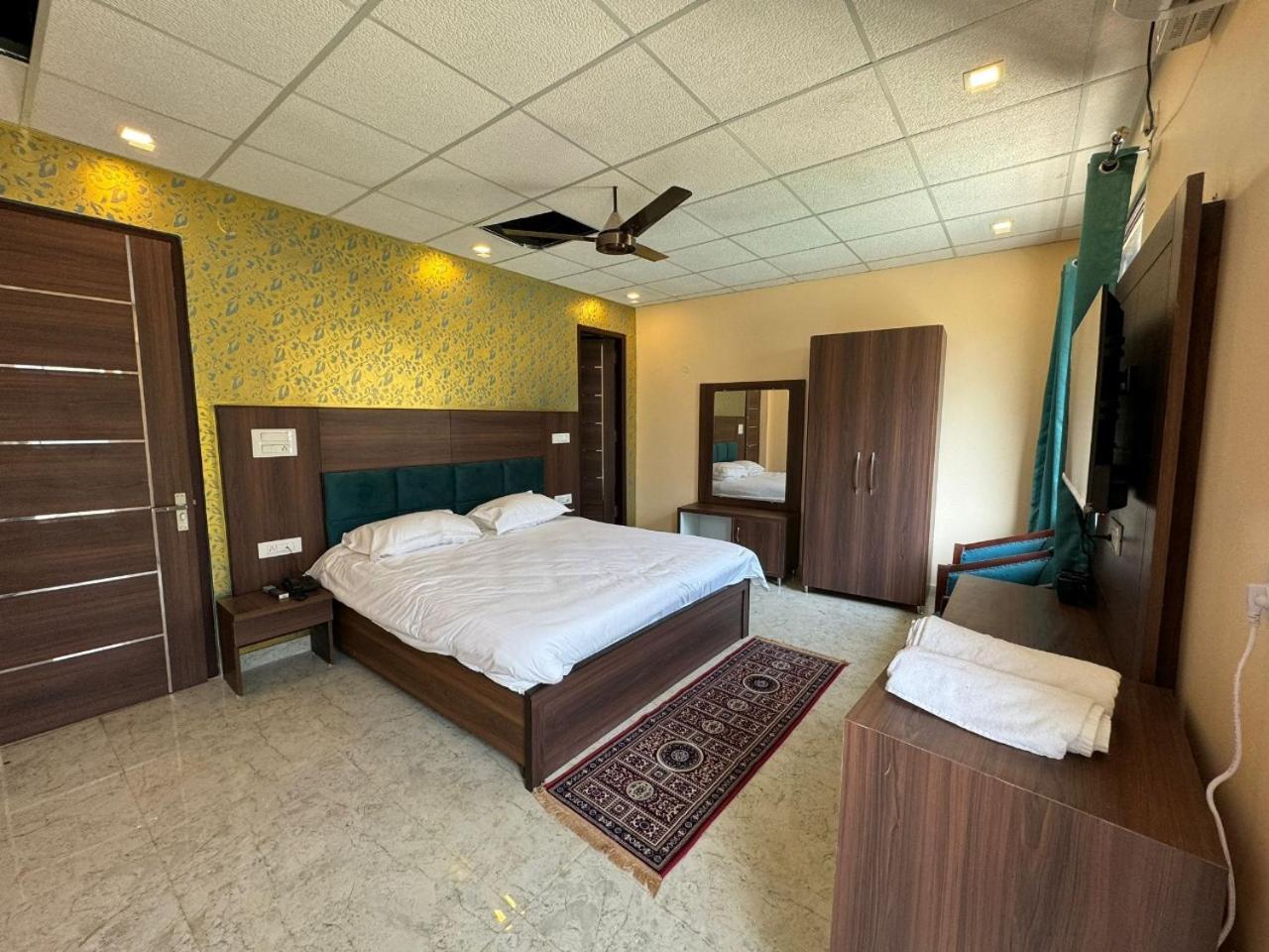 Himalaya Stay Risikés Kültér fotó